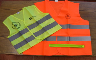 reflexní vesty a pásek.jpg