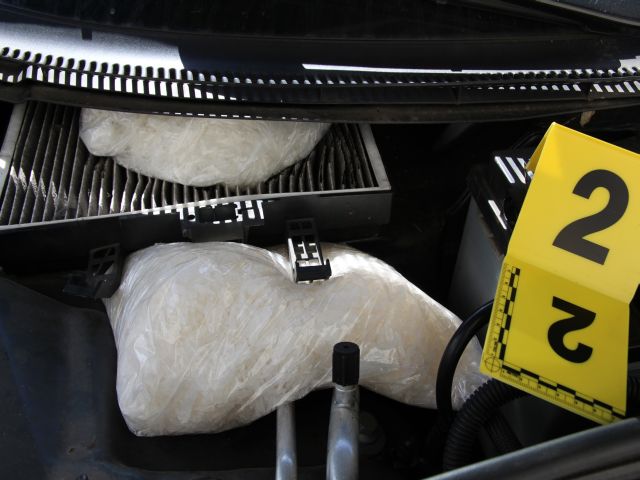 drogy byly schované u filtru