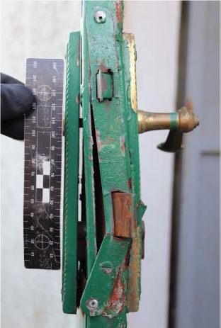 Vodojem - dveře.png