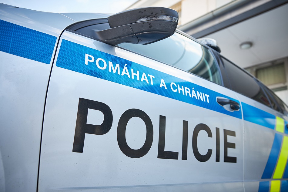 Nápis policie - bok.jpg