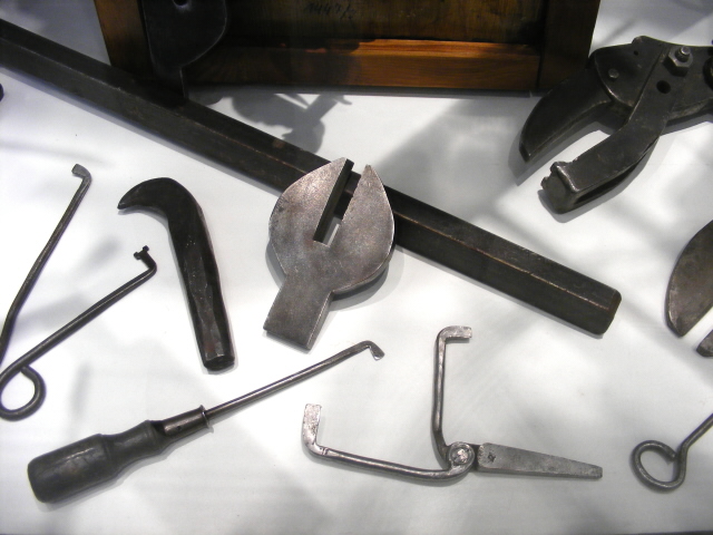 Nástroje pachatelů II..jpg