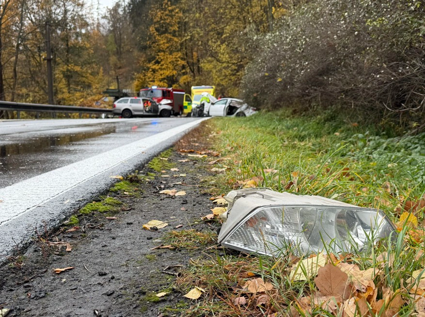 Smrtelná dopravní nehoda u Bečova nad Teplou