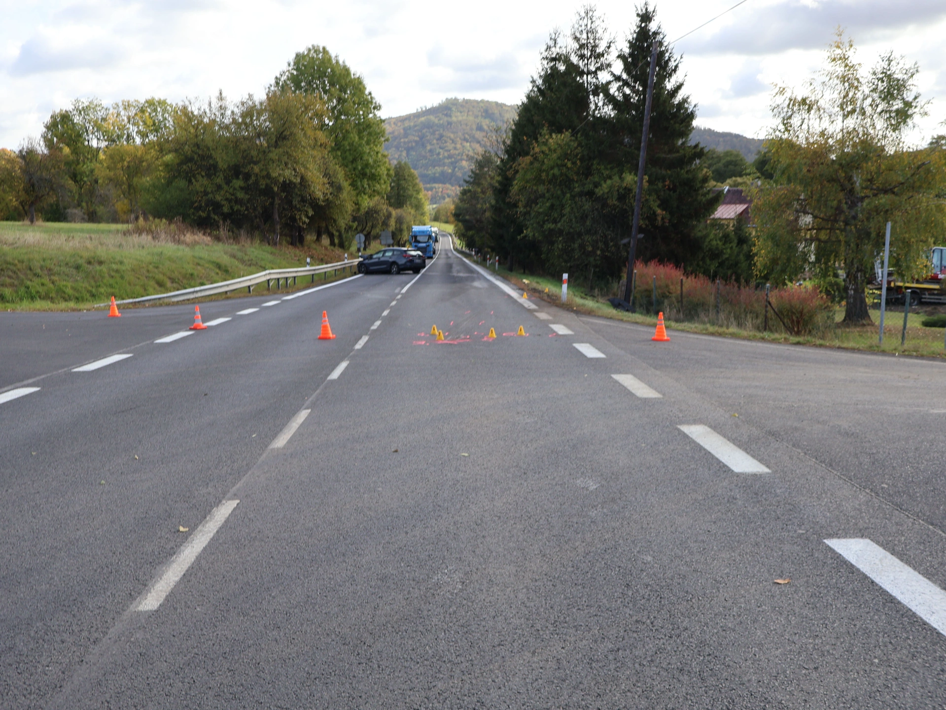 Vážná dopravní nehoda nákladního a osobního vozidla