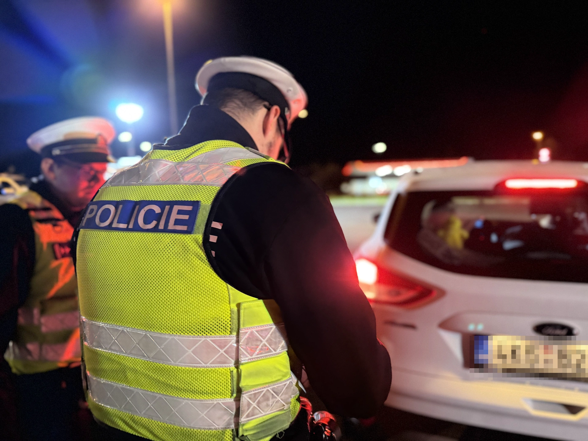 Jeden z řidičů vjel na dálnici do protisměru, druhý nadýchal 1,70 promile