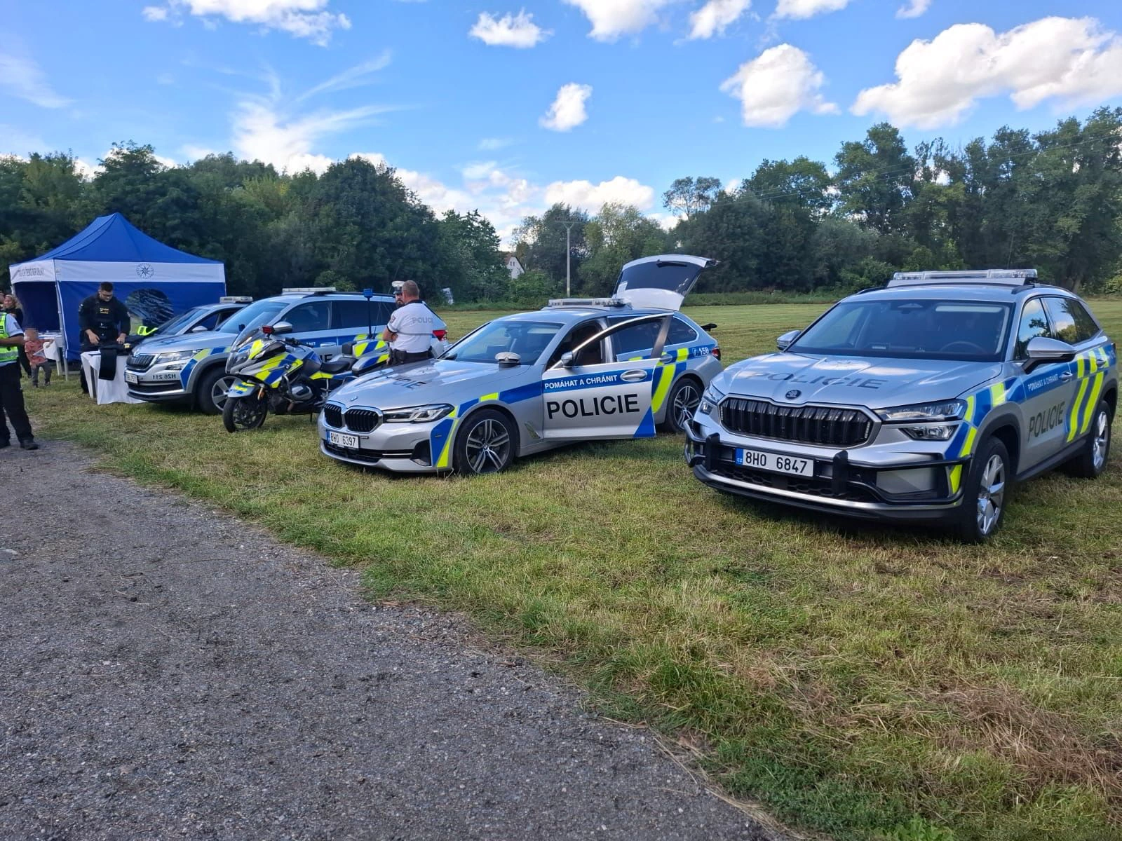 Policisté se představili na Dni s IZS v Černožicích