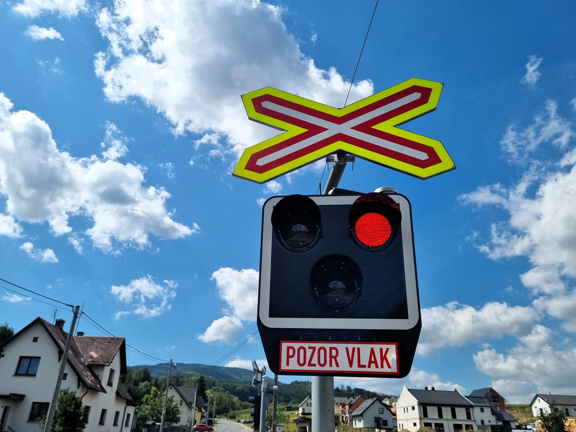 Policisté v Libereckém kraji kontrolují rizikové železniční přejezdy