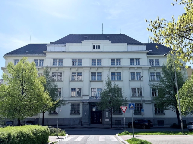 Krajské ředitelství policie Moravskoslezského kraje - budova - fhd
