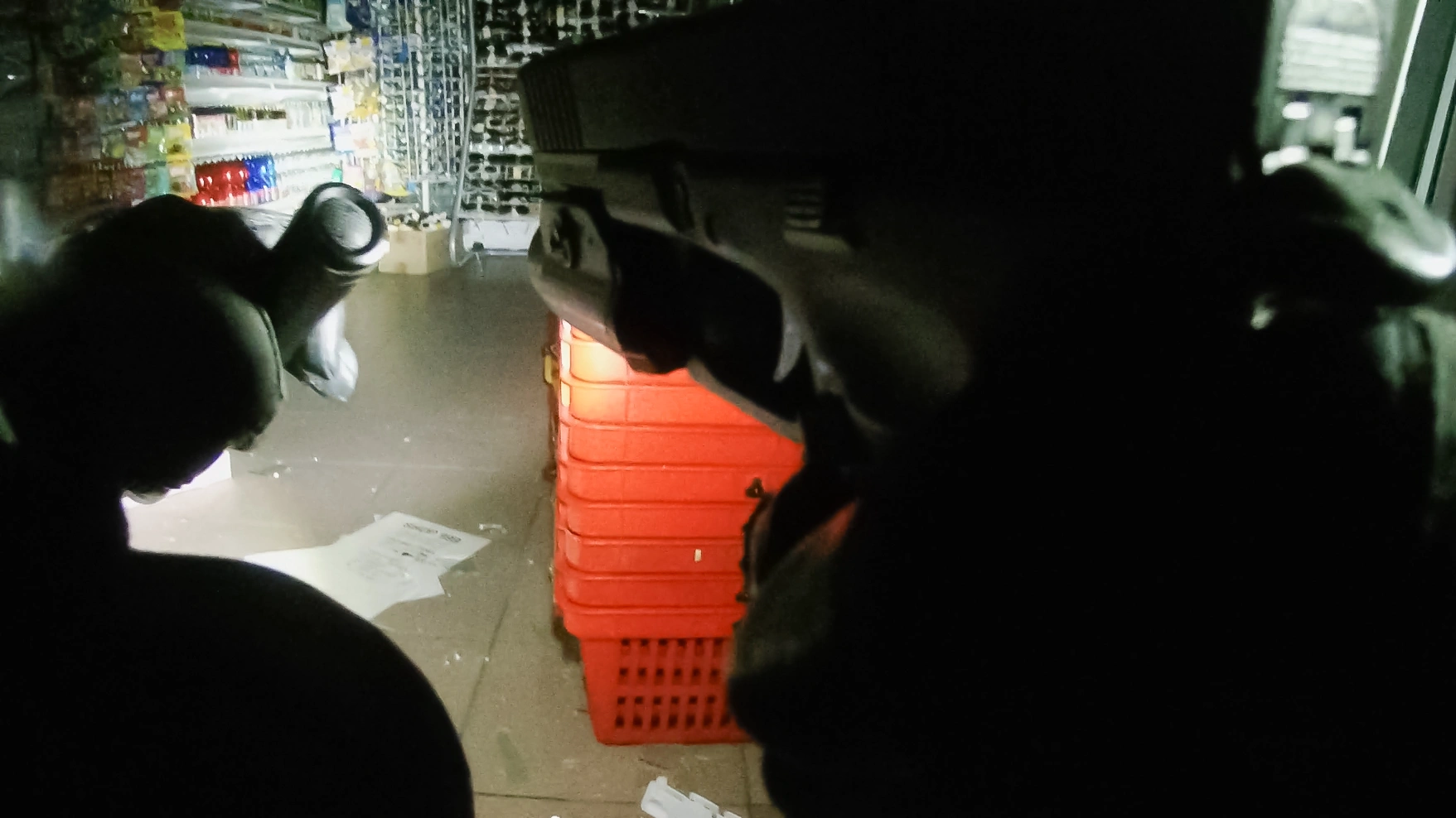 Zloděje překvapil rychlý zásah policistů