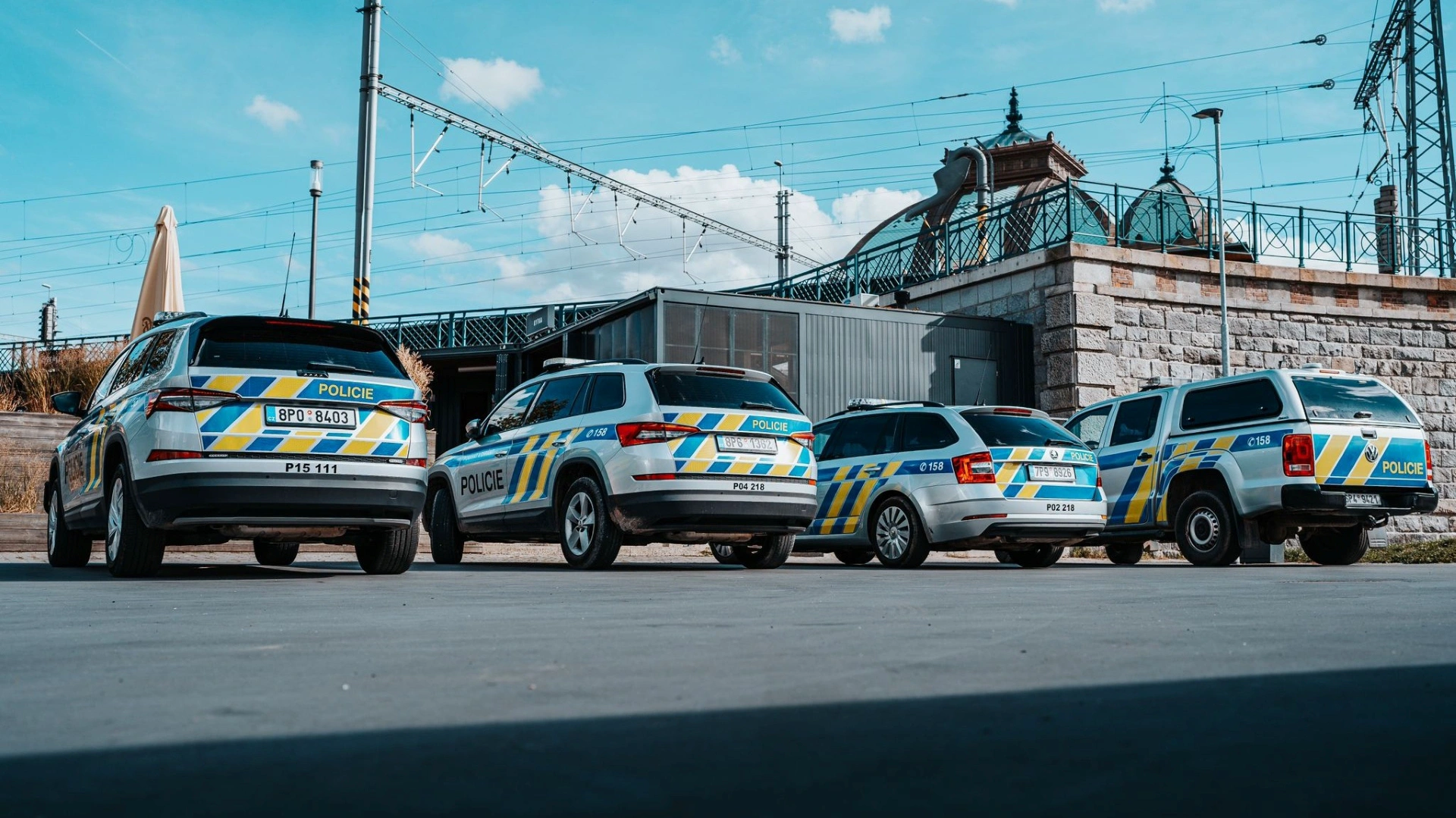 Prokopl dveře cizího bytu a šel se vyspat, devatenáctiletého muže vzbudili až policisté