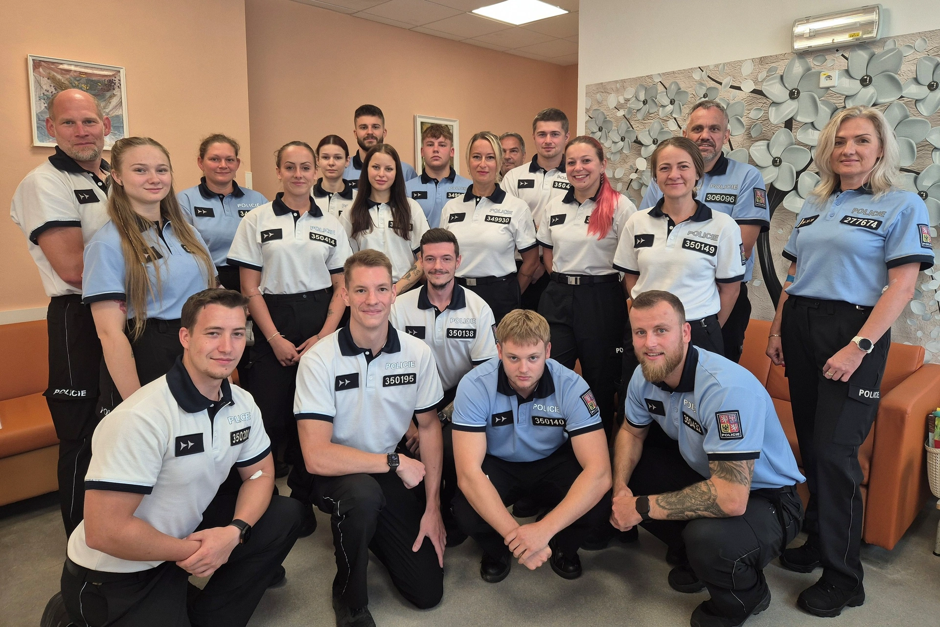 Policejní nováčci pomáhají